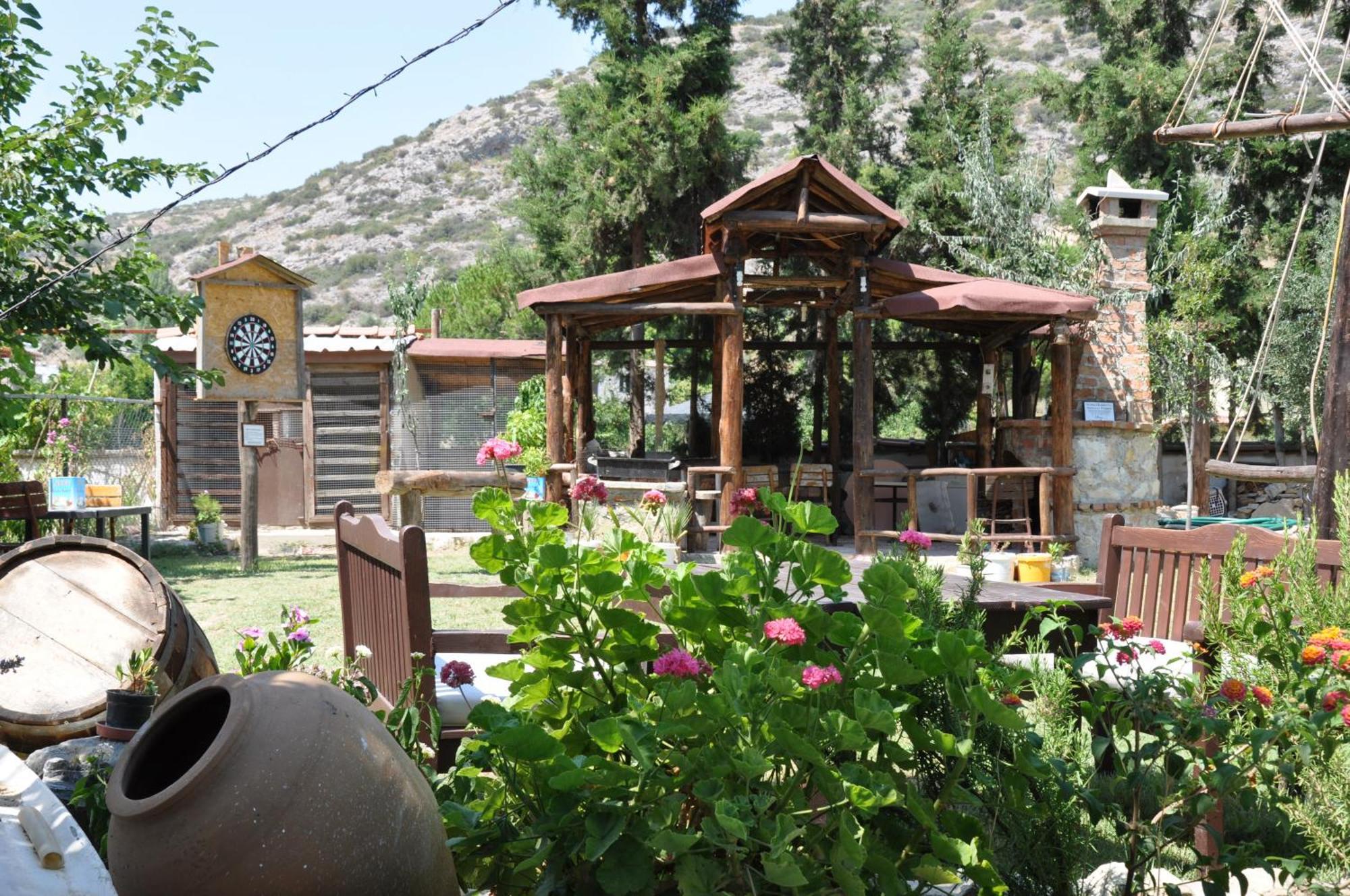 Mursel Garden Hotel Kusadasi Exterior photo