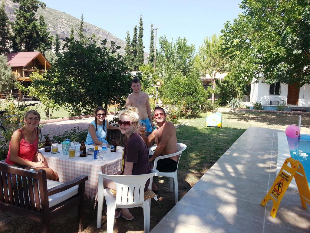 Mursel Garden Hotel Kusadasi Exterior photo
